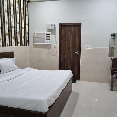 Vrindavan Bhakti Bhavan- Near Prem Mandir By Mukund Hotel Buitenkant foto