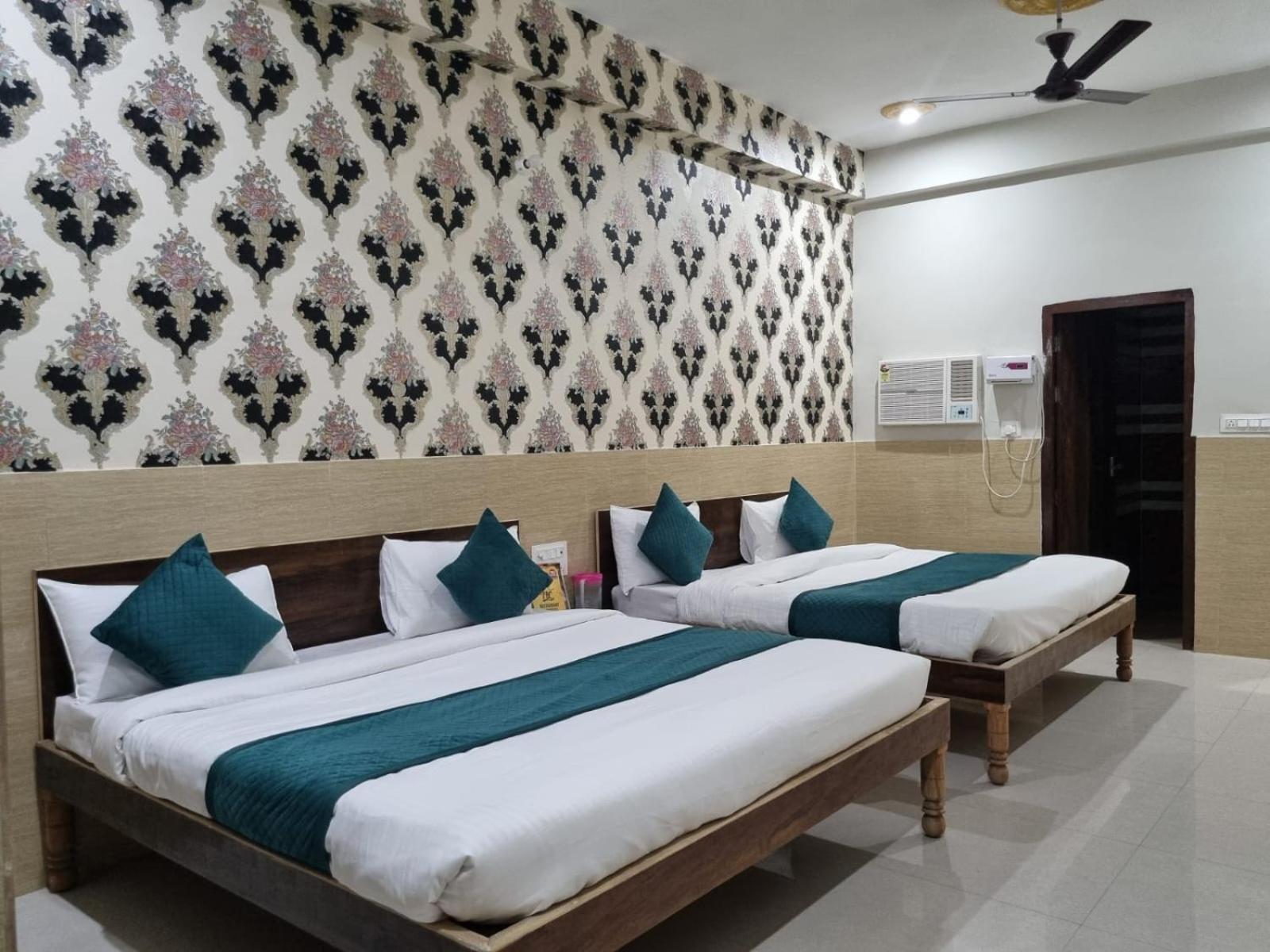 Vrindavan Bhakti Bhavan- Near Prem Mandir By Mukund Hotel Buitenkant foto