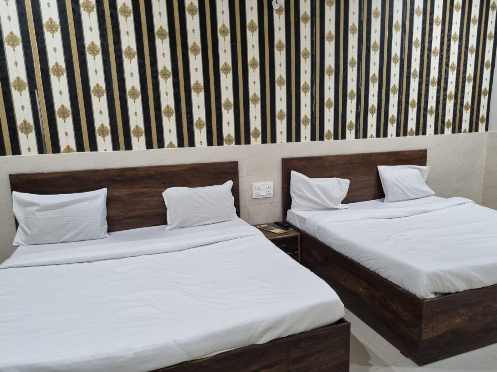 Vrindavan Bhakti Bhavan- Near Prem Mandir By Mukund Hotel Buitenkant foto